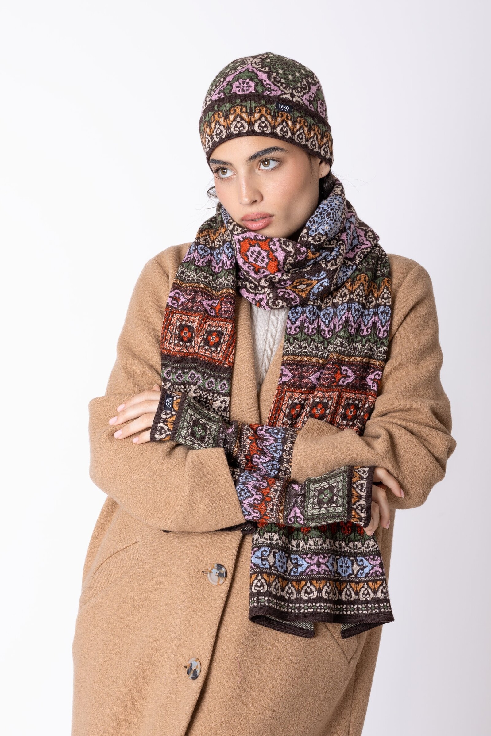IVKO  Woman IVKO - Knit Scarf Azulejo Chocolate | Iconische Sjaal van 100% Wol met Portugese Patronen