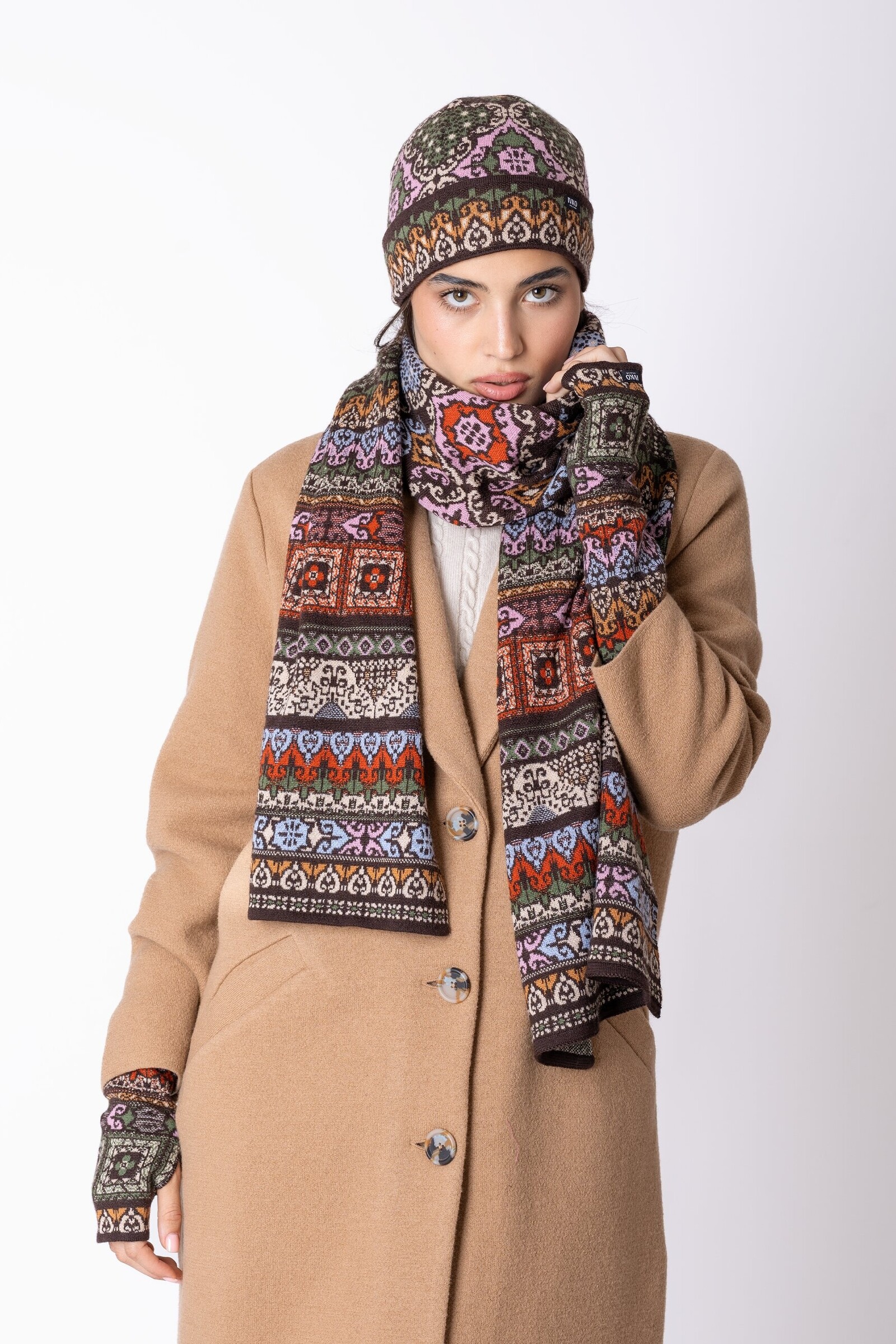 IVKO  Woman IVKO - Knit Scarf Azulejo Chocolate | Ikonischer Schal aus 100 % Wolle mit Portugiesischen Mustern