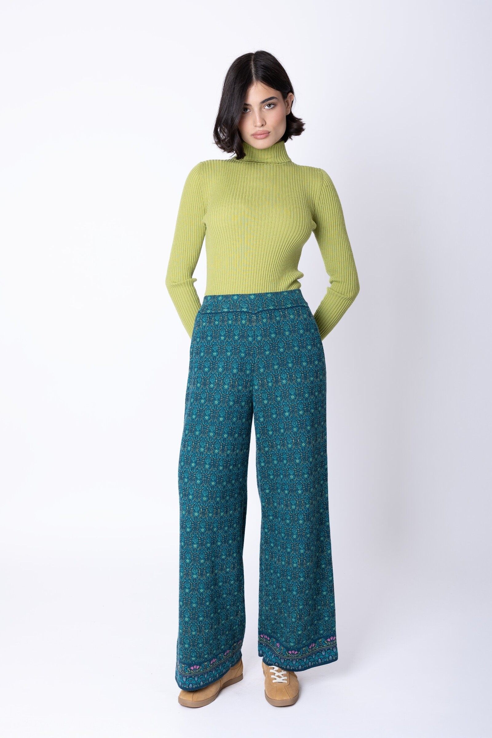 IVKO  Woman IVKO - Knit Pants Fika Floral Petrol | Luxueuze Broek van 100% Wol met Elastische Tailleband