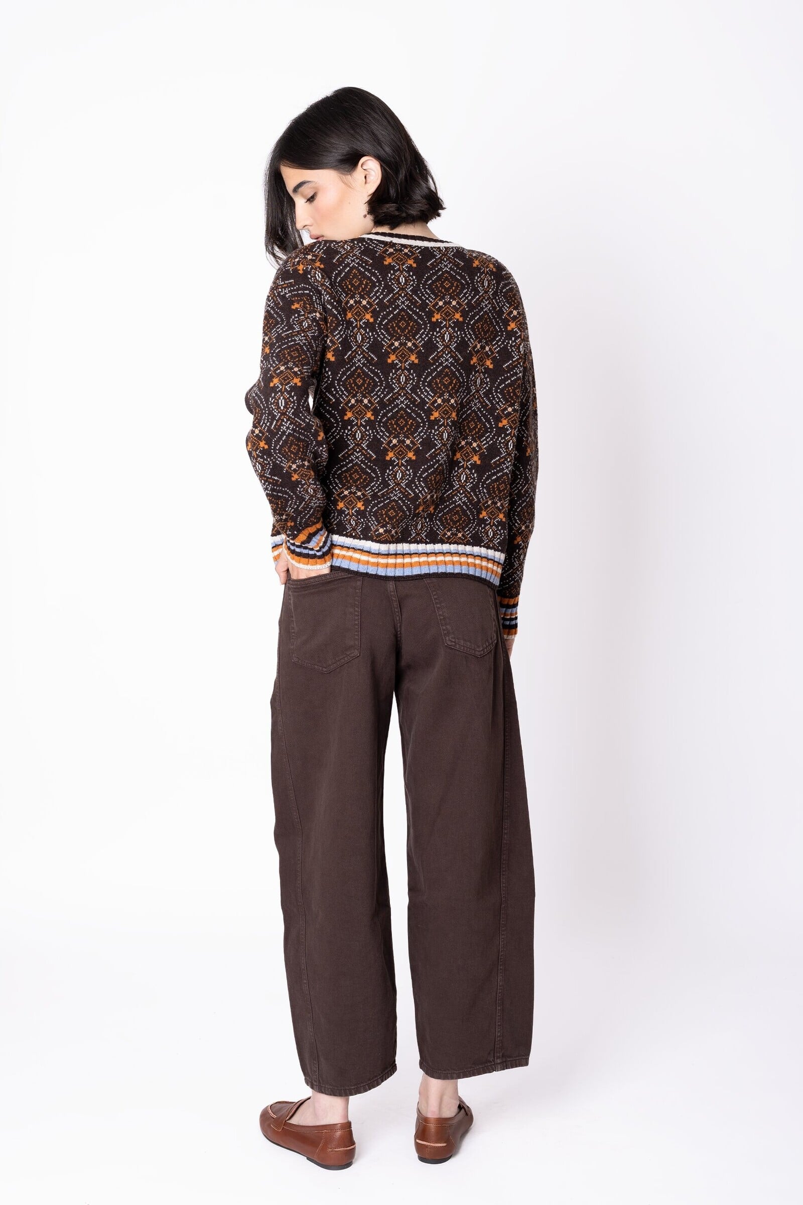 IVKO  Woman IVKO - Pullover Fika Floral Chocolate | Warme en Elegante Trui van Natuurlijke Materialen