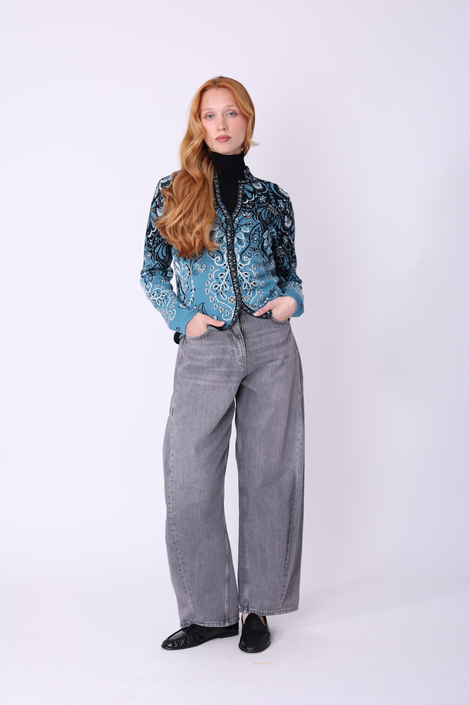 IVKO  Woman IVKO - Knit Jacket Petal Script Blue | Exclusief Vest van 100% Katoen, Winterse Must-Have