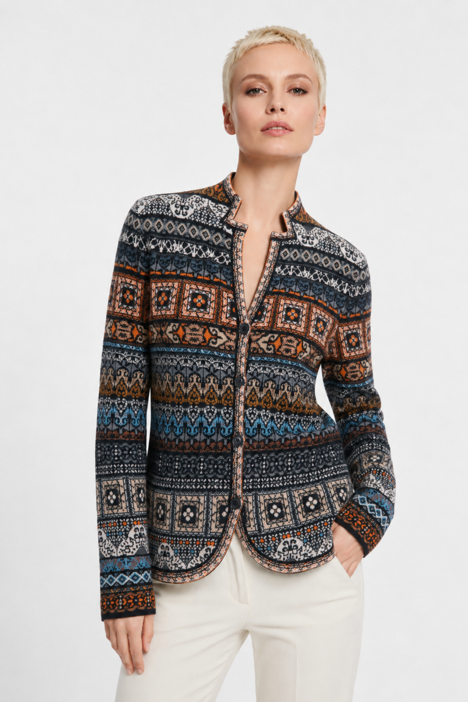 IVKO  Woman IVKO - Knit Jacket Azulejo Black | Oogverblindend Vest van 100% Wol met Portugese Motieven