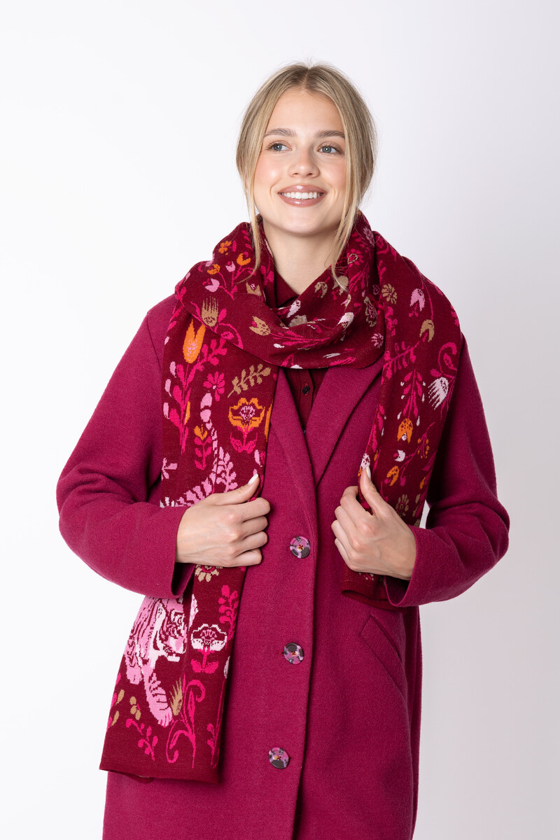 IVKO - Scarf Feral Grace Cherry | Meesterlijke Sjaal van 100% Wol met Tijgerprint