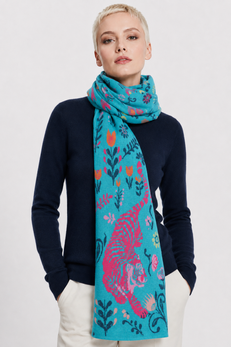 IVKO - Scarf Feral Grace Adria | Meesterlijke Sjaal van 100% Wol met Tijgerprint