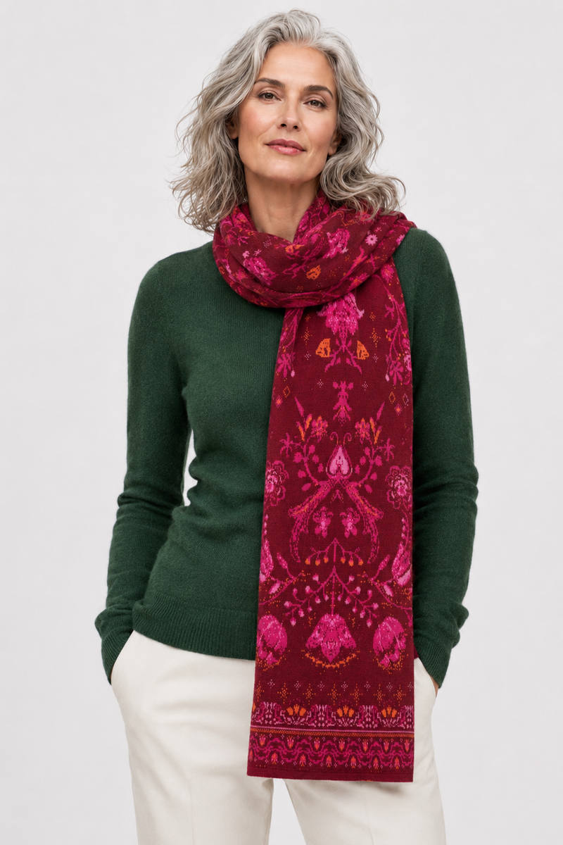 IVKO - Knit Scarf Fika Floral Cherry | Comfortabele Sjaal van 100% Wol met Scandinavische Patronen