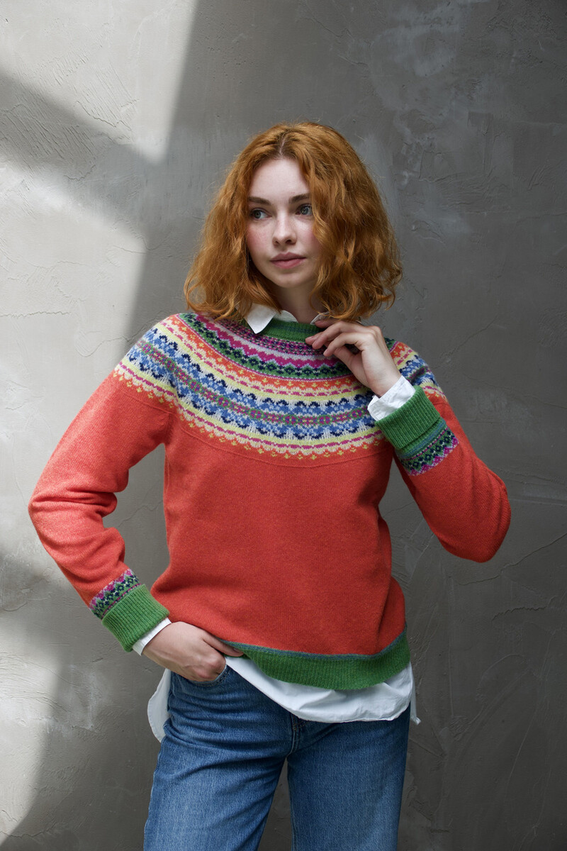 Eribé Alpine Short Sweater Bellarose |  Warm and Soft Sweater with Bright Shades