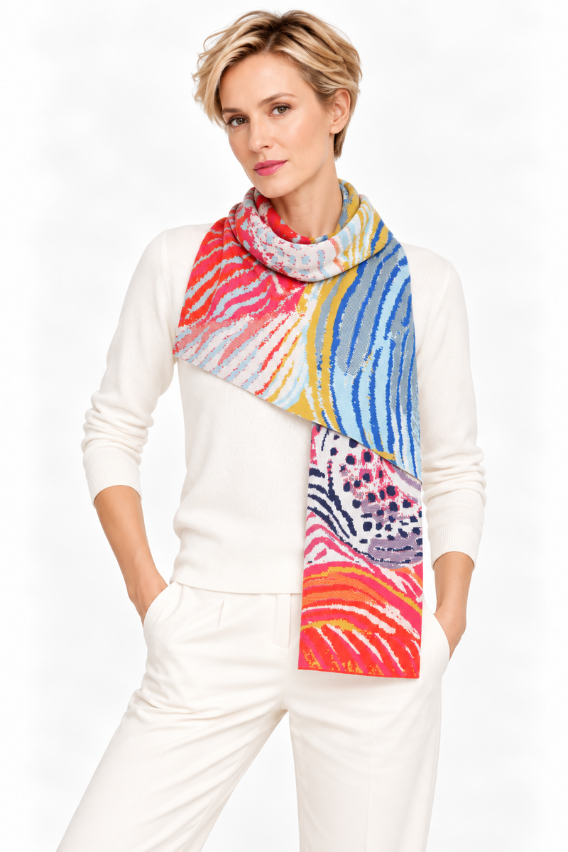 IVKO - Knitted Scarf Wave Motif White