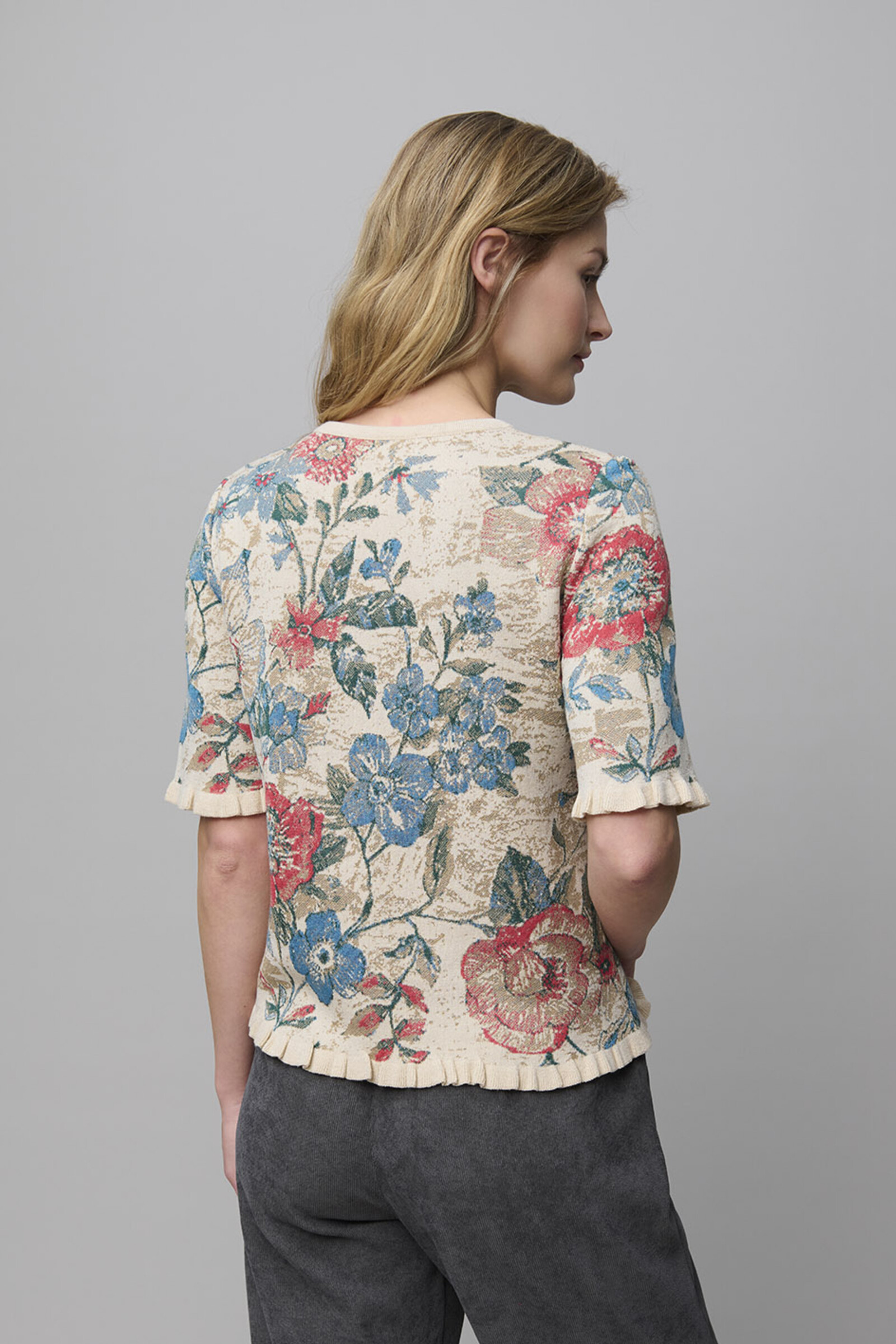 Aldo Martins  Aldo Martins - Flowered Shirt Vanilla | Romantisch Shirt van Viscose