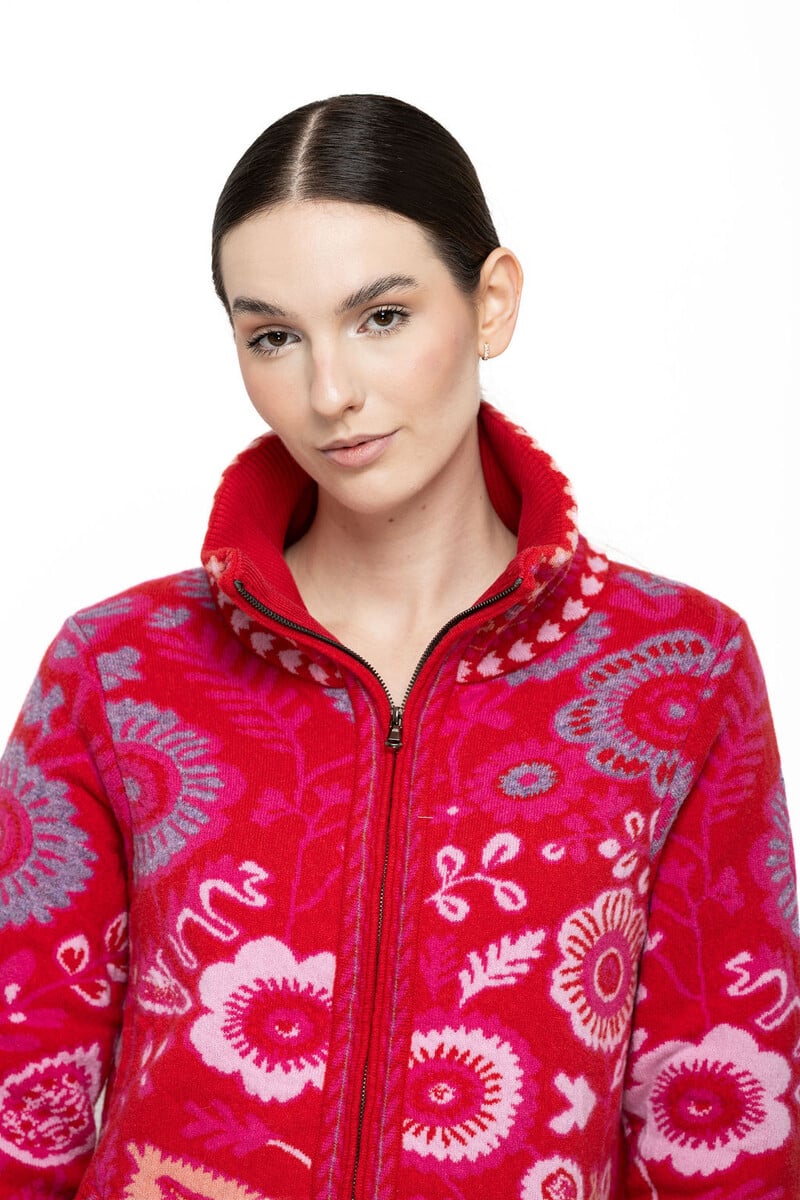 KOOI Knitwear - Jacket Kali Red | Veste Rouge en 80 % Laine d'Agneau et 20 % Polyamide