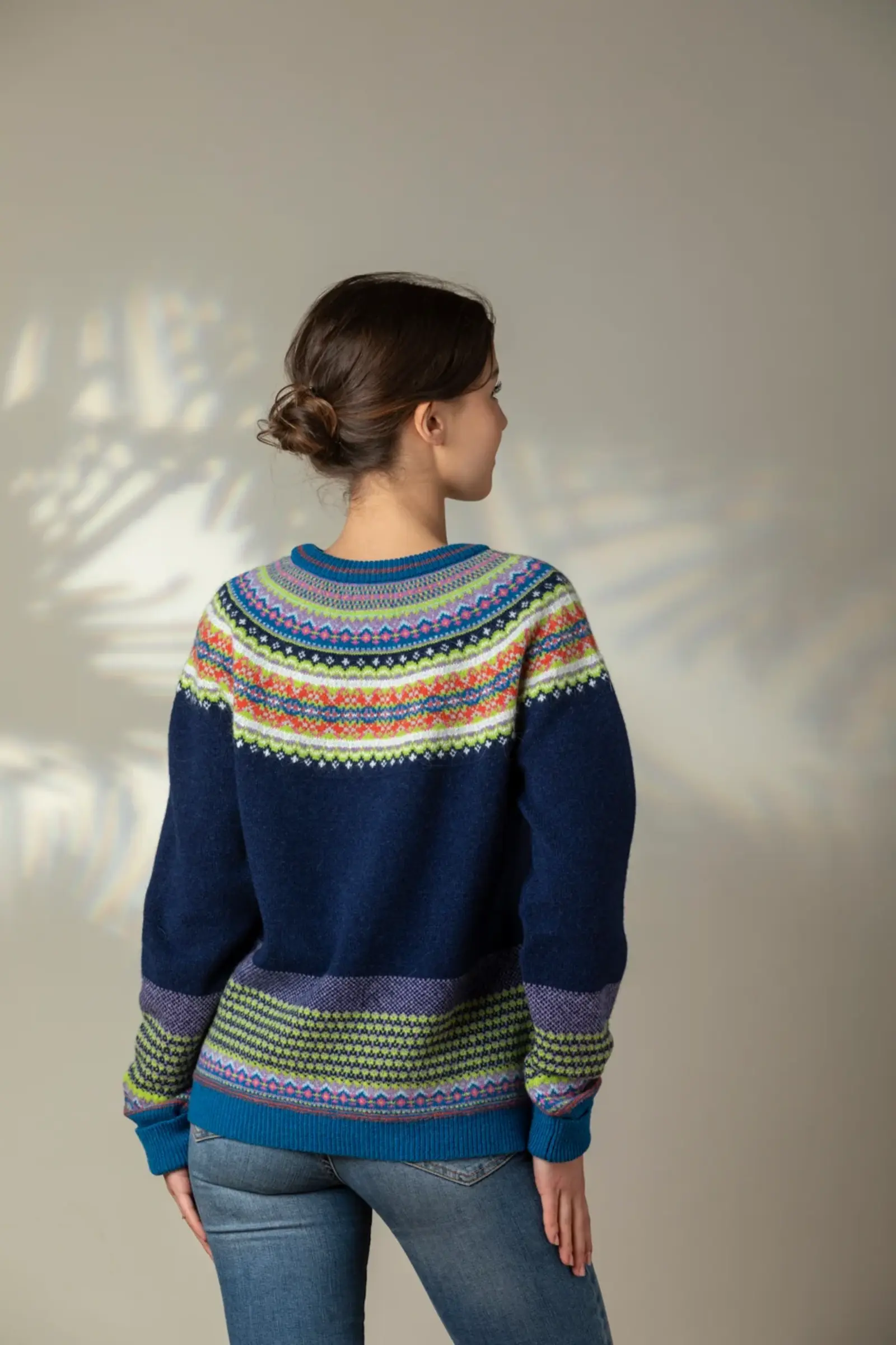 Eribé Eribé - Alpine Sweater Aurora |  Blauer Pullover aus 96 % Merinowolle und 4 % Angorawolle