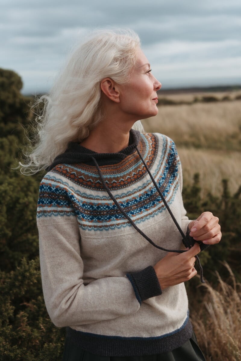 Eribé - Alpine Hoody Sweater Taurus | Beiger Kapuzenpullover aus 100 % Merinowolle