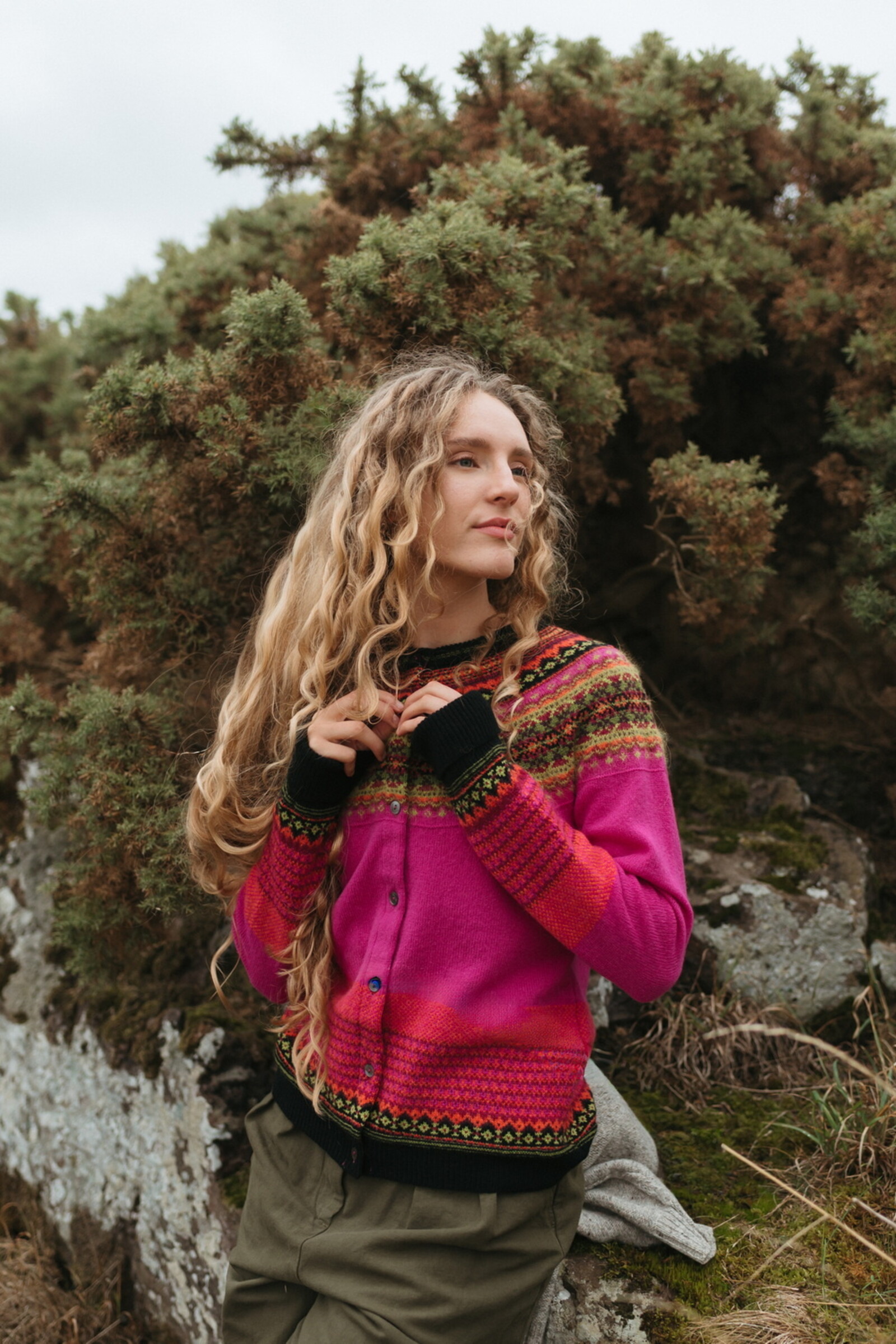 Eribé Eribé - Alpine Cardigan Salsa| Roze Vest van 96% Zachte Merinowol en 4% Angorawol