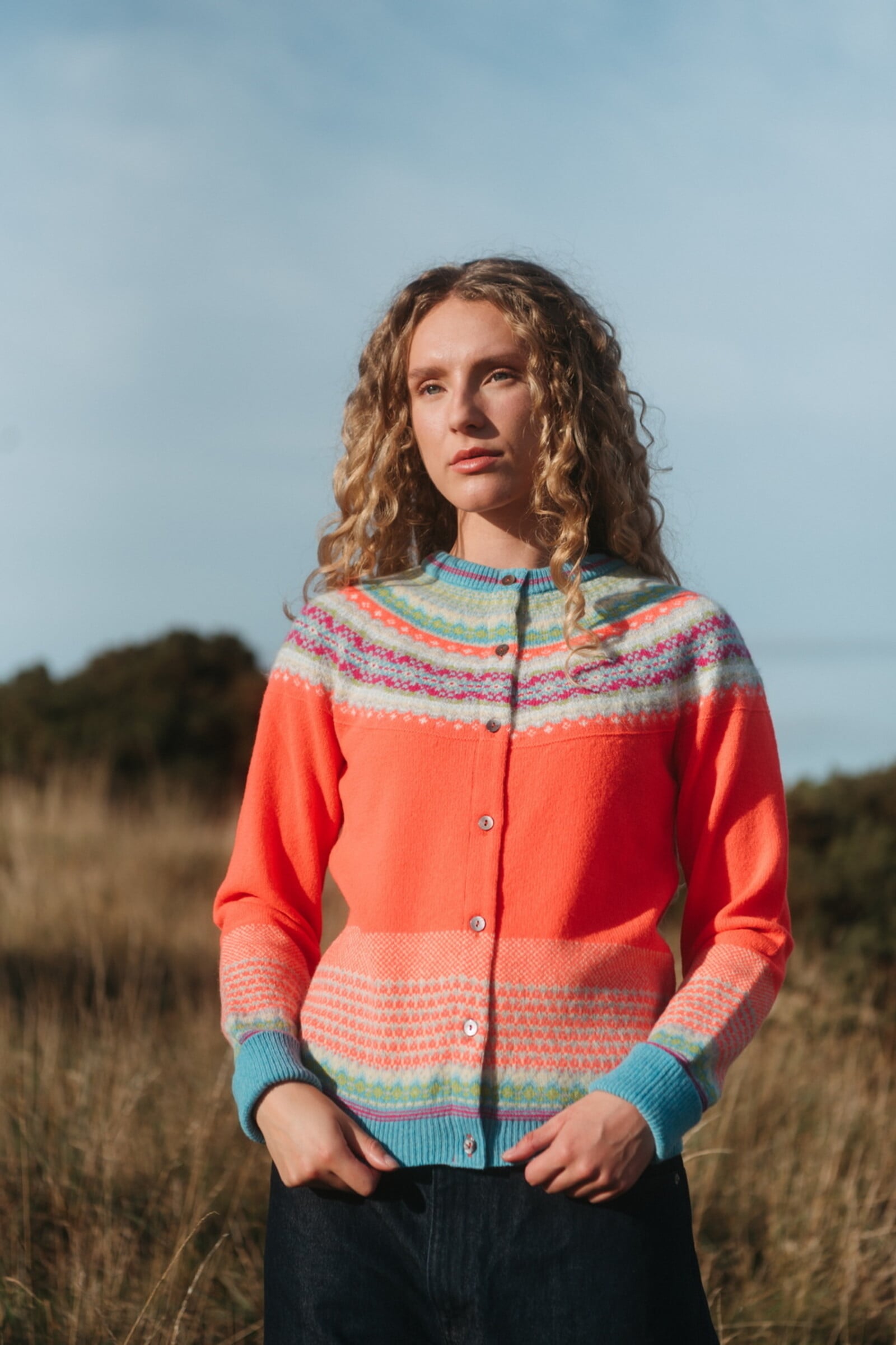 Eribé Eribé - Alpine Cardigan Amelia | Gilet Orange à 96% de Laine Mérinos Douce et à 4% de Laine Angora
