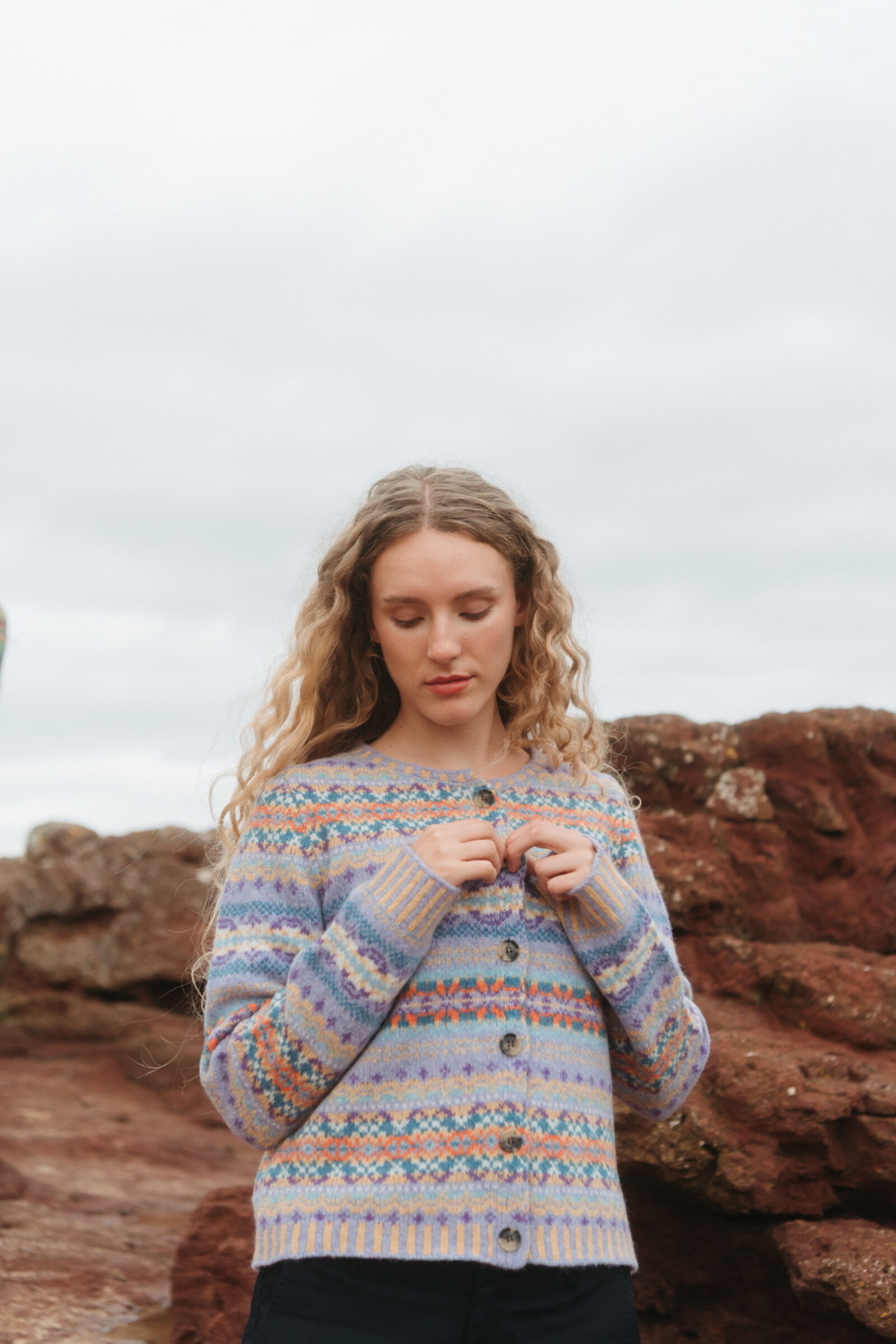 Eribé Eribé - Westray Cardigan Balmoral | Fliederfarbene Strickjacke aus 100 % Shetlandwolle