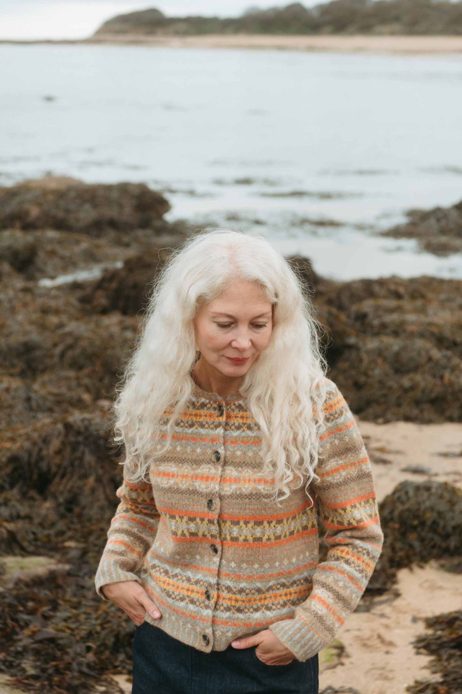 Eribé Eribé - Westray Cardigan Huntley | Beige Strickjacke aus 100 % Shetlandwolle