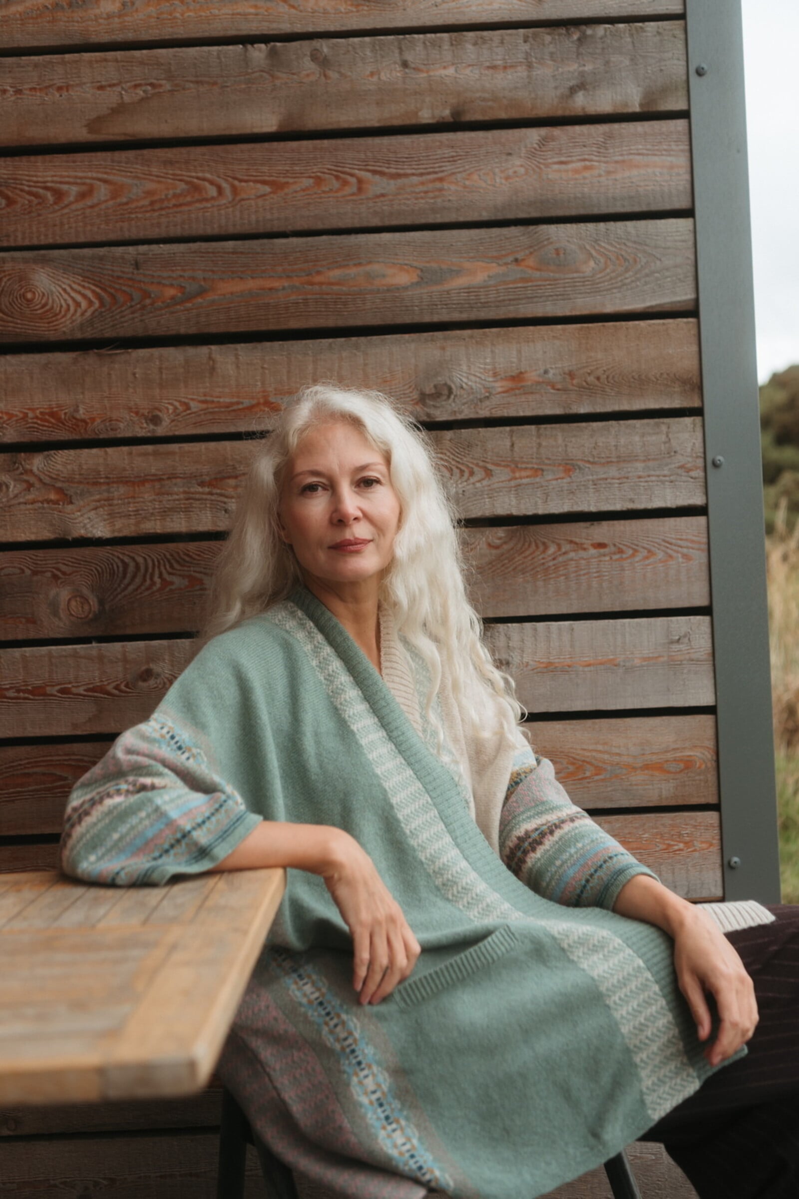 Eribé Eribé - Montrose Blanket Coat Sage | Gilet Polyvalent en 100% Laine d'Agneau Mérinos