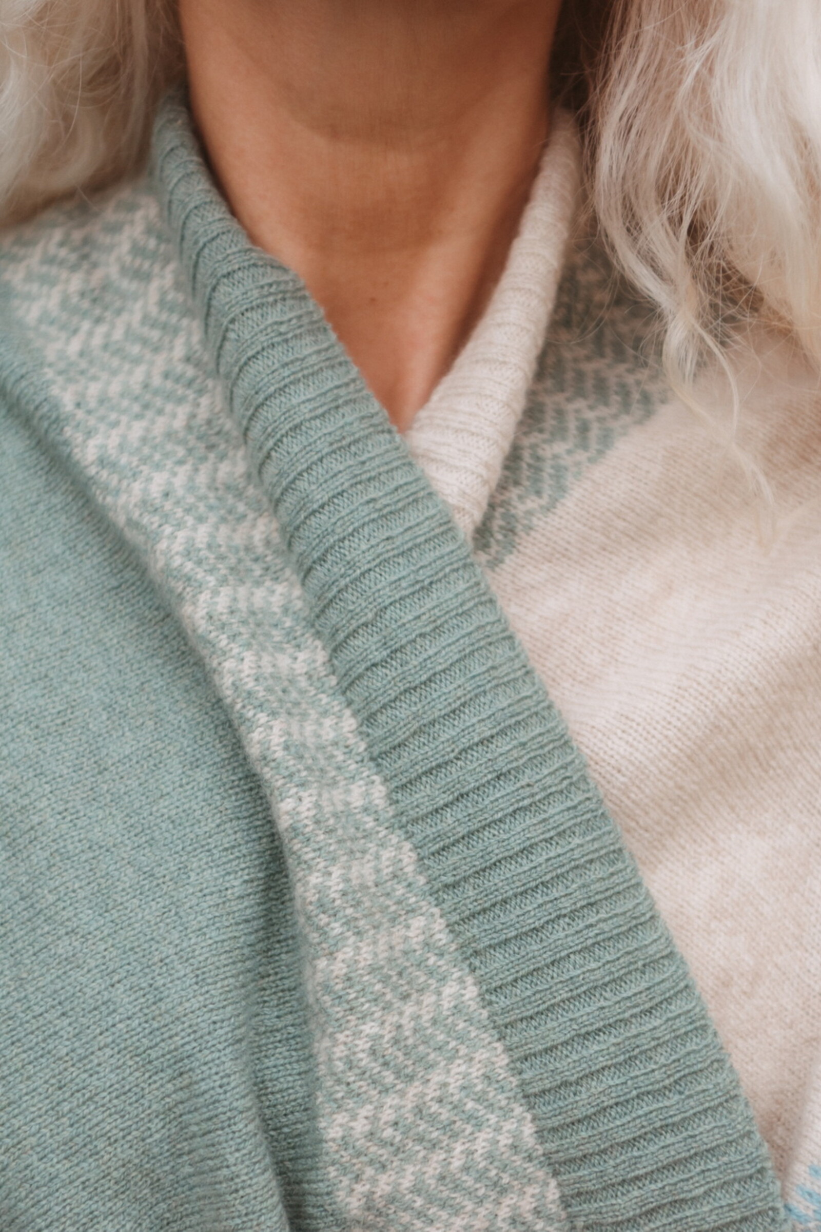 Eribé Eribé - Montrose Blanket Coat Sage | Vielseitige Strickjacke aus 100% Merino-Lammwolle