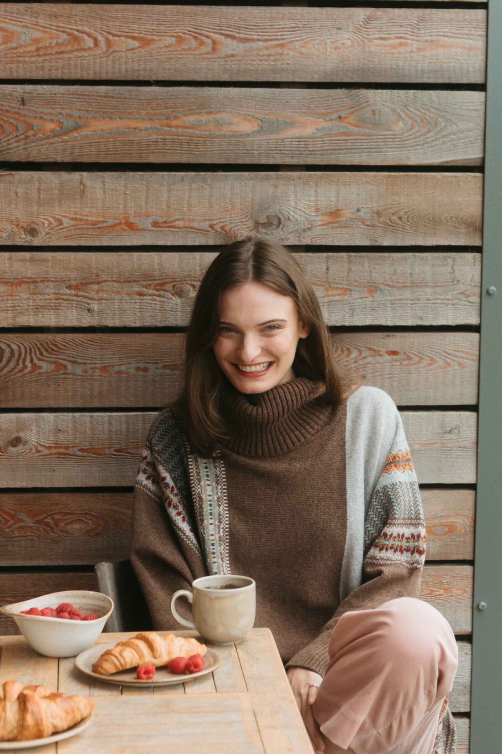 Eribé Eribé - Montrose Cowl Sweater Mushroom | Pull Écossais en Laine d'Agneau Mérinos