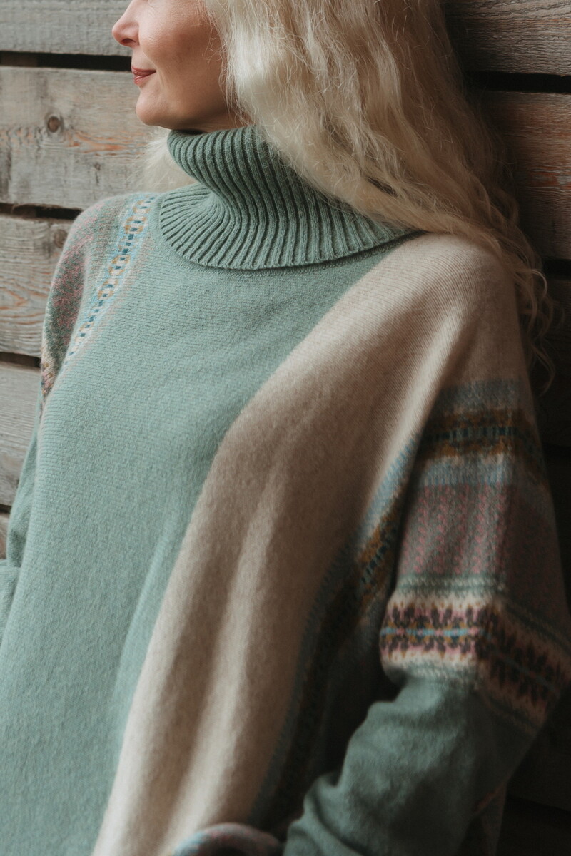 Eribé - Montrose Cowl Sweater Sage | Schottischer Pullover aus 100 % Merino-Lammwolle