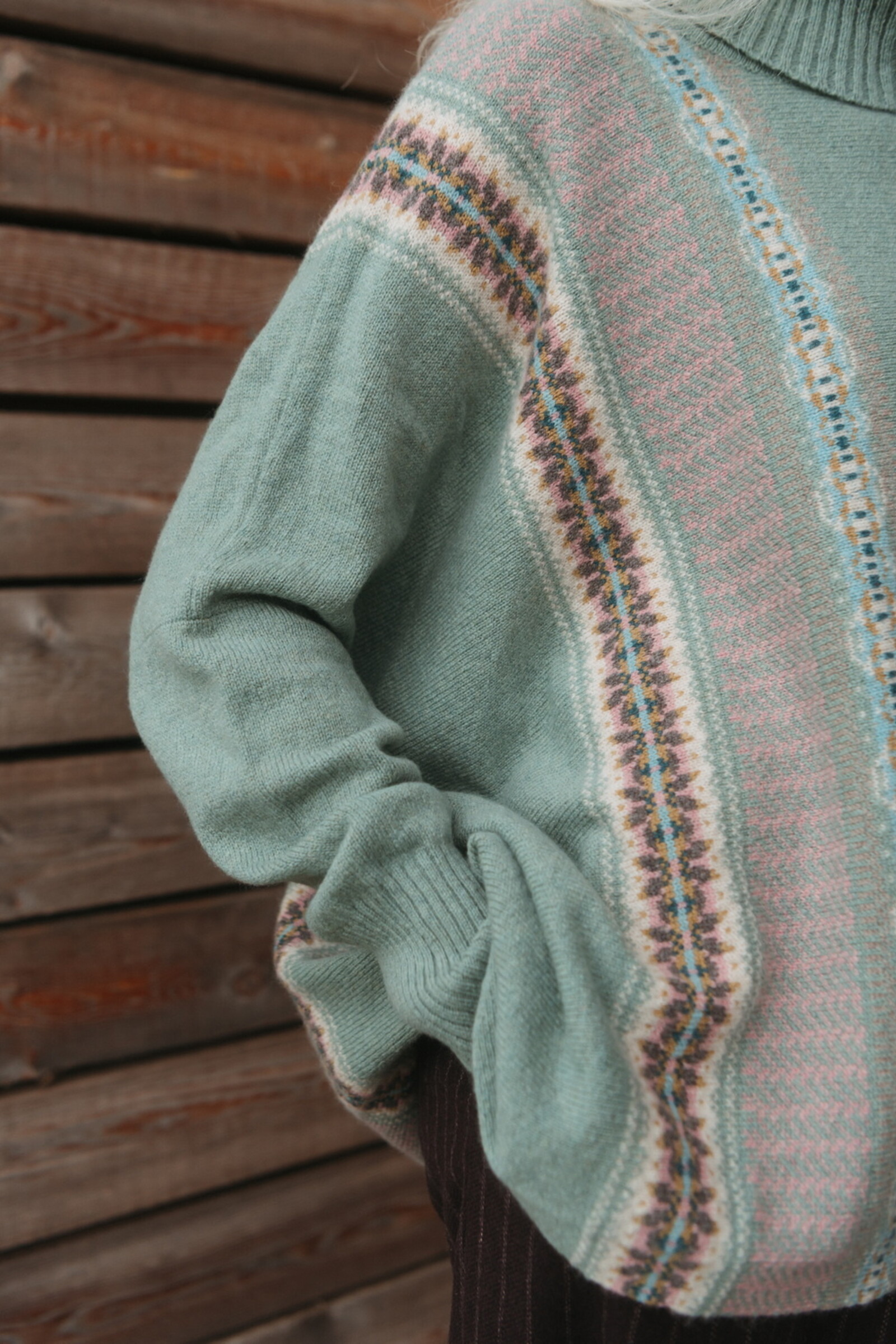 Eribé Eribé - Montrose Cowl Sweater Sage | Schotse Trui van 100% Merino Lamswol