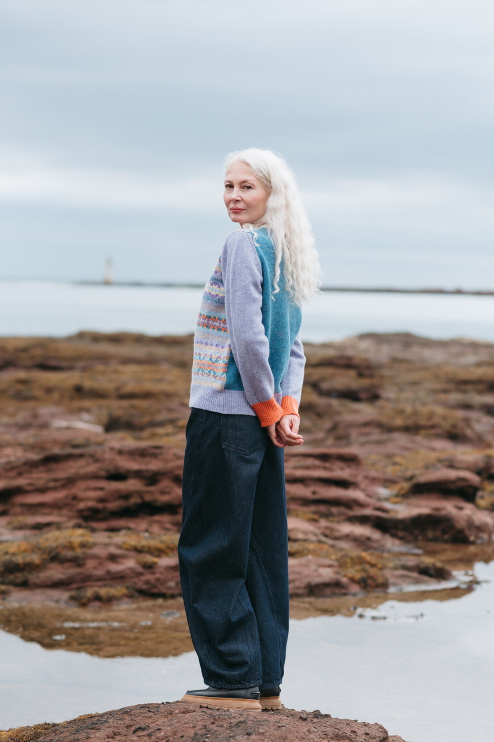 Eribé Eribé - Westray Block Sweater Balmoral | Colorblocking-Pullover mit Fair-Isle-Muster aus 100 % weicher Shetlandwolle