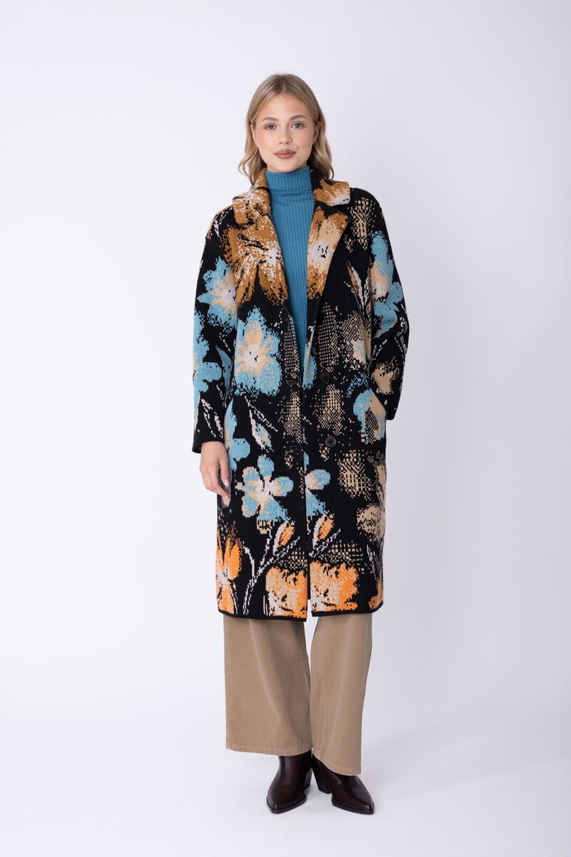 IVKO - Coat Petal for Armor Pattern Black | Extravagante Mantel van 80% Wol en 20% Nylon