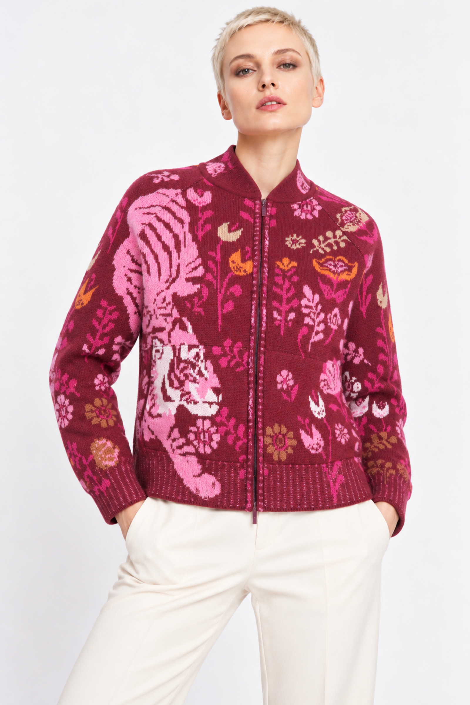 IVKO  Woman IVKO - Zip Jacket Feral Grace Cherry | Auffällige en Farbenfrohe Jacke mit Tigerprint
