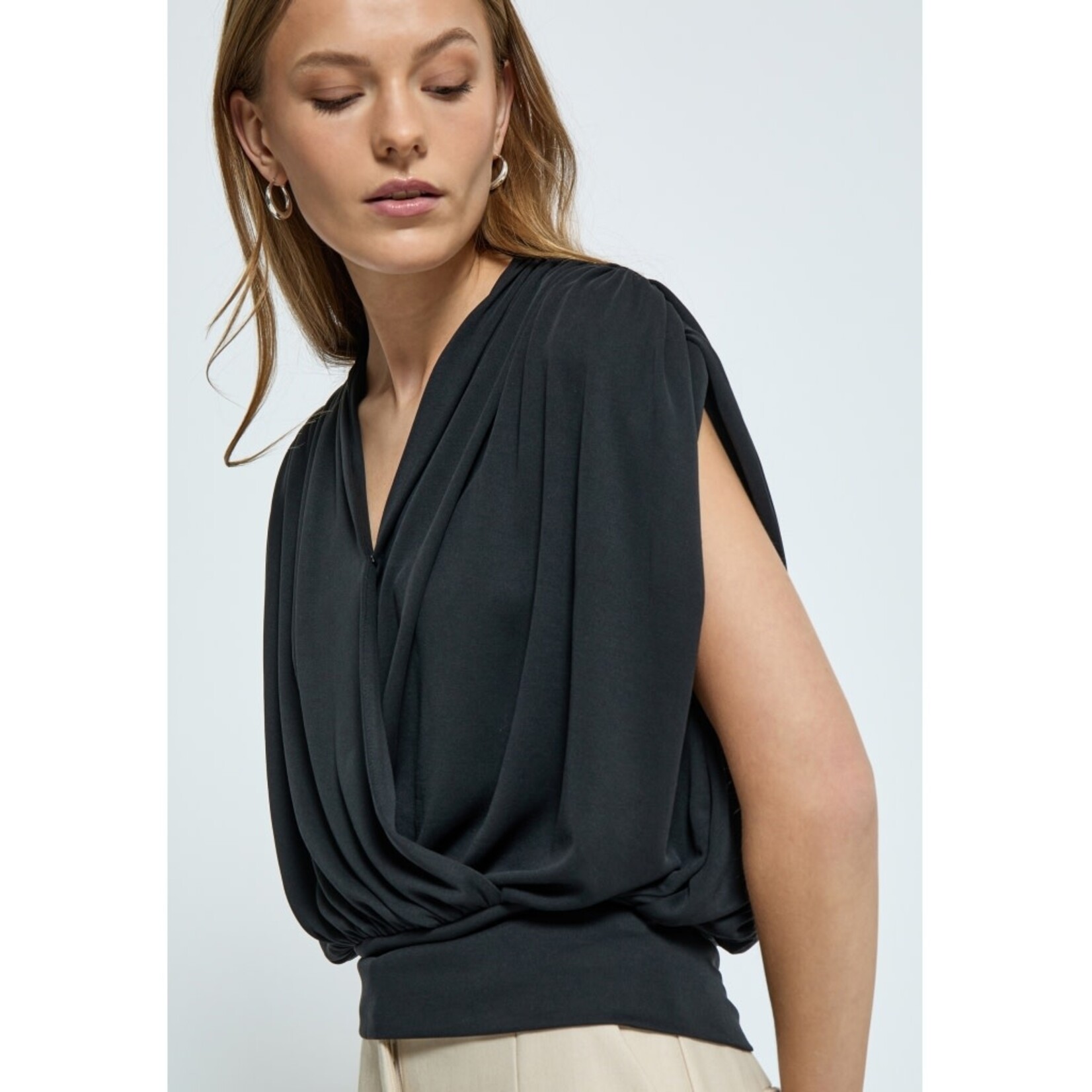 Minus Elvie modal wrap top Black