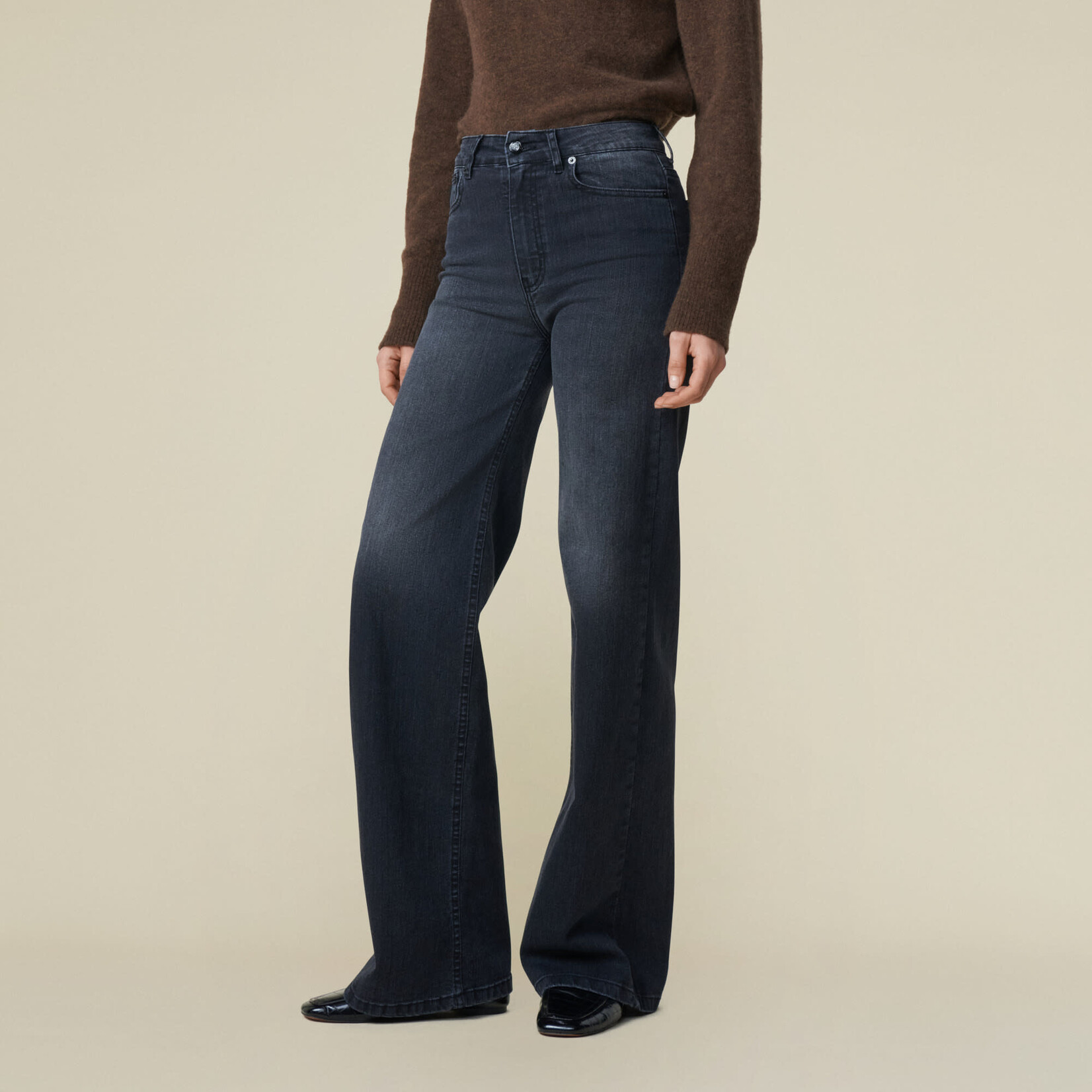 Lois Palazzo Enzyme black