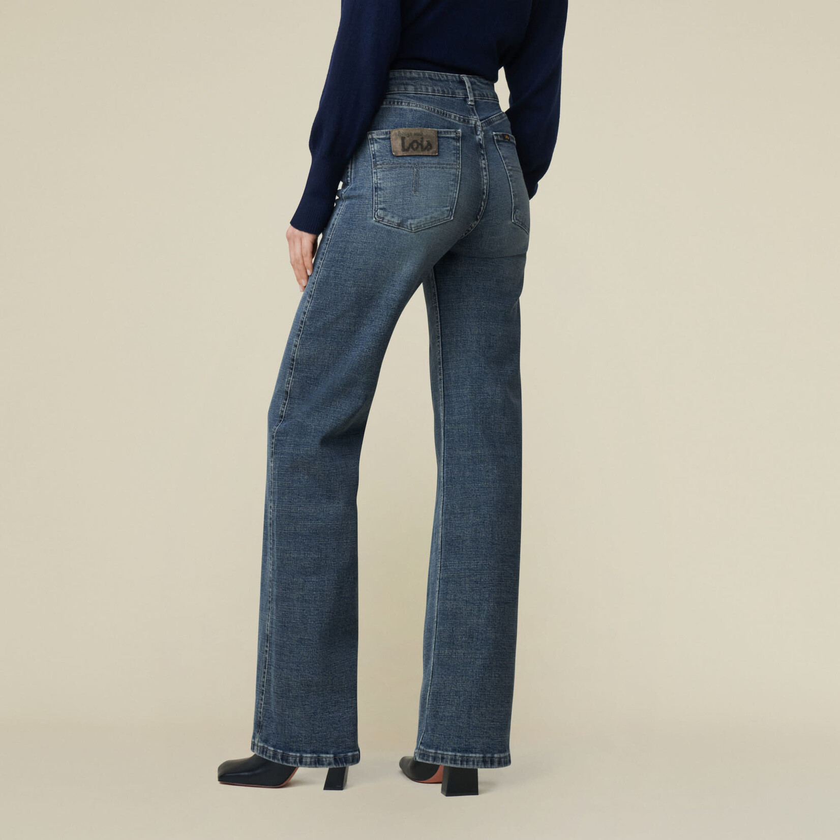 Lois Rosalia Vintage stone