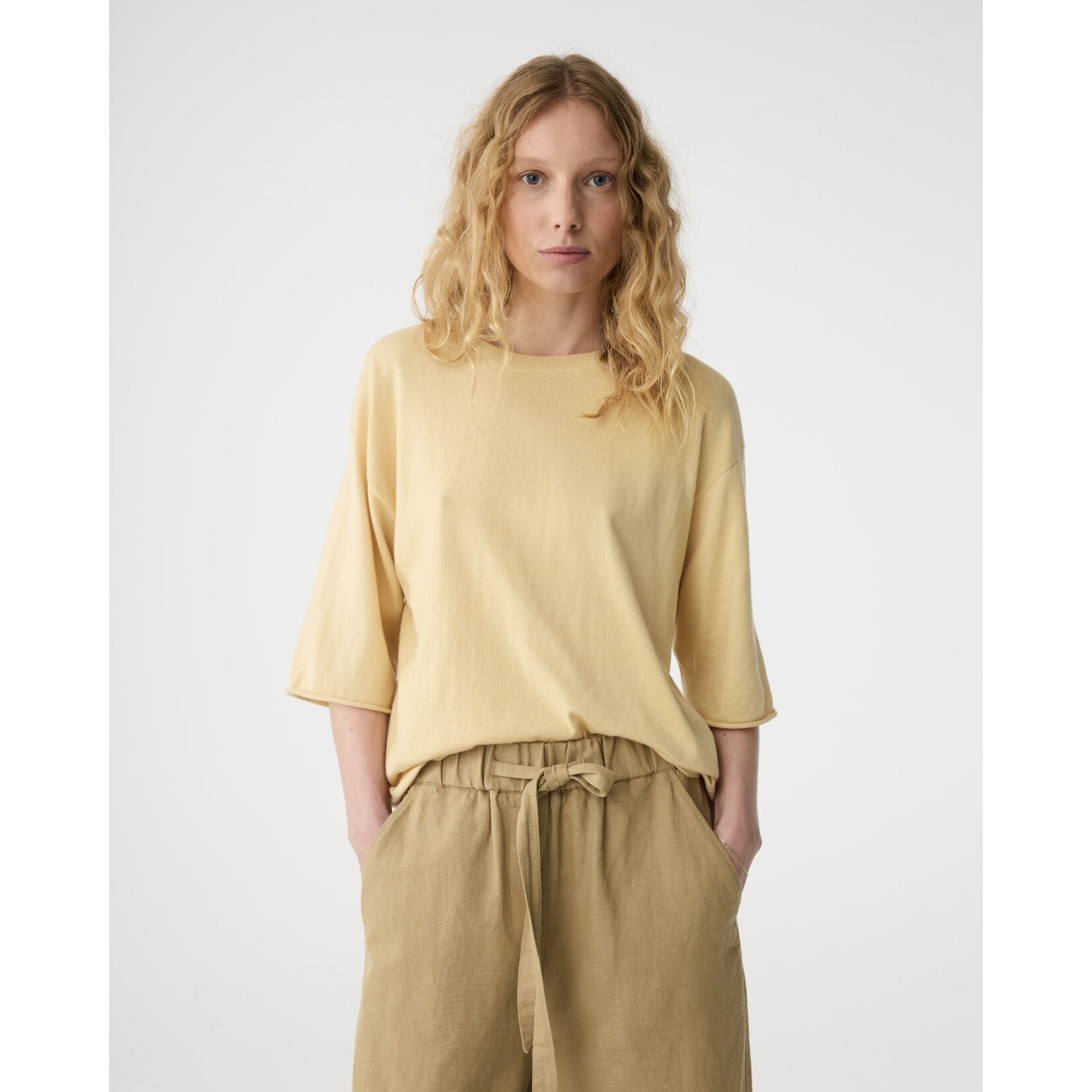 Knit-ted Merle  t-shirt Yellow