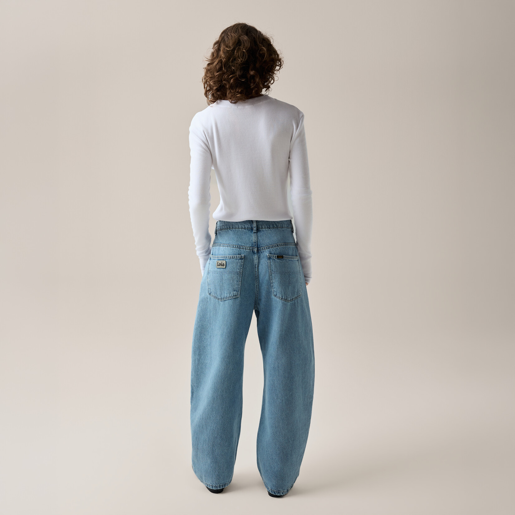 Lois Dali bleach Frayed Wilson summer