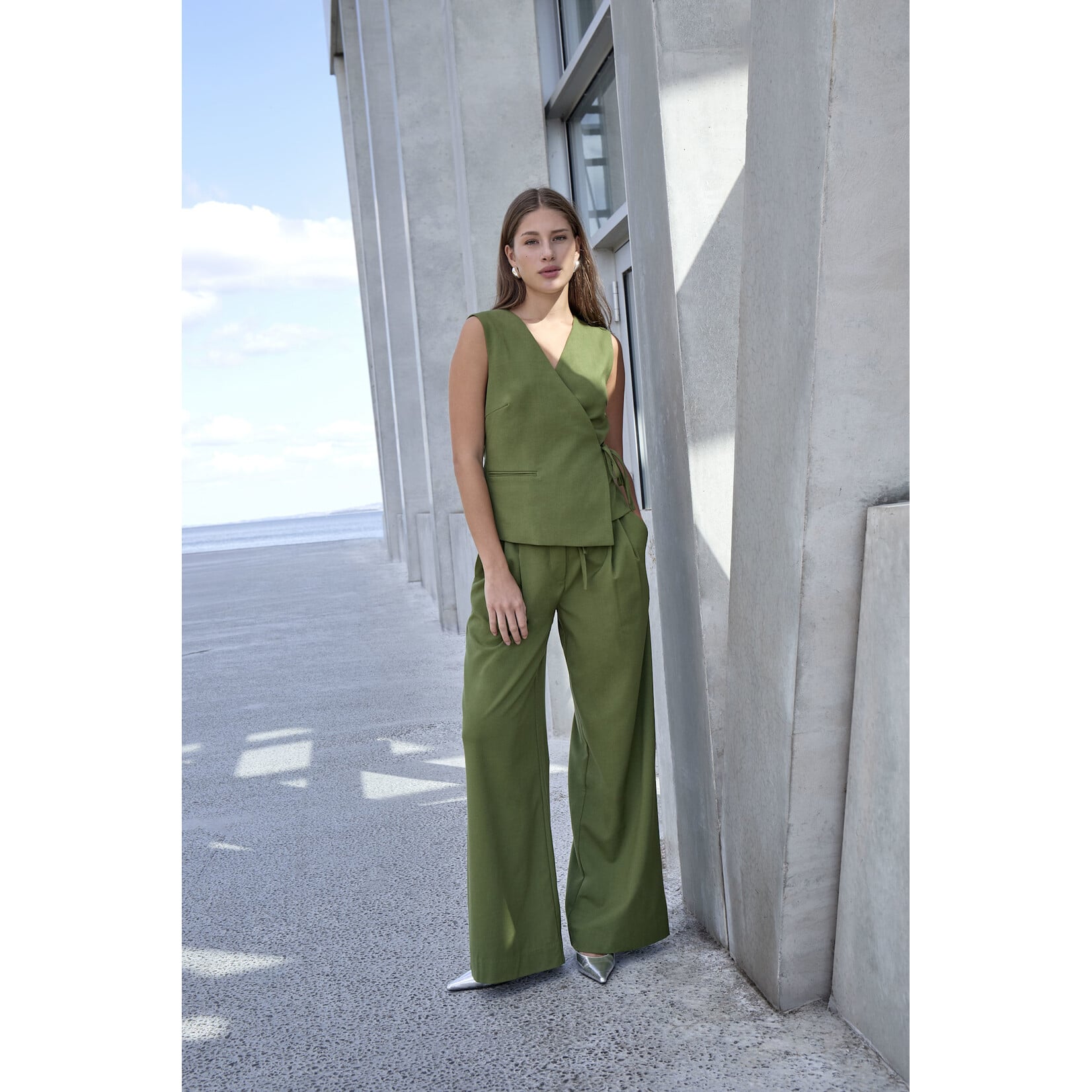 Minus Lina vest Cedar green