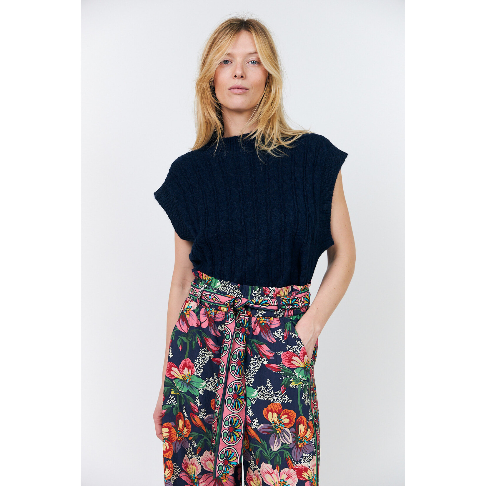 Lollys Laundry Finn knit vest Dark navy