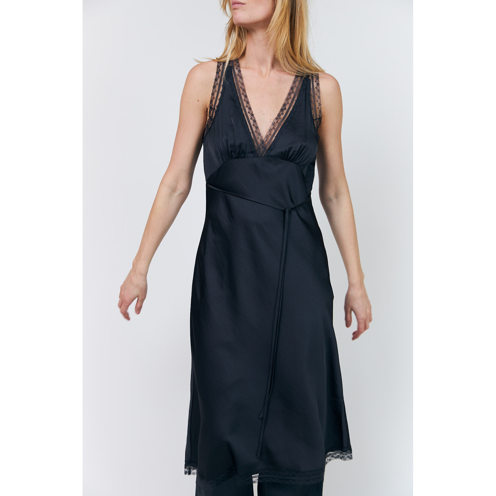 Lollys Laundry Clari midi dress Washed black