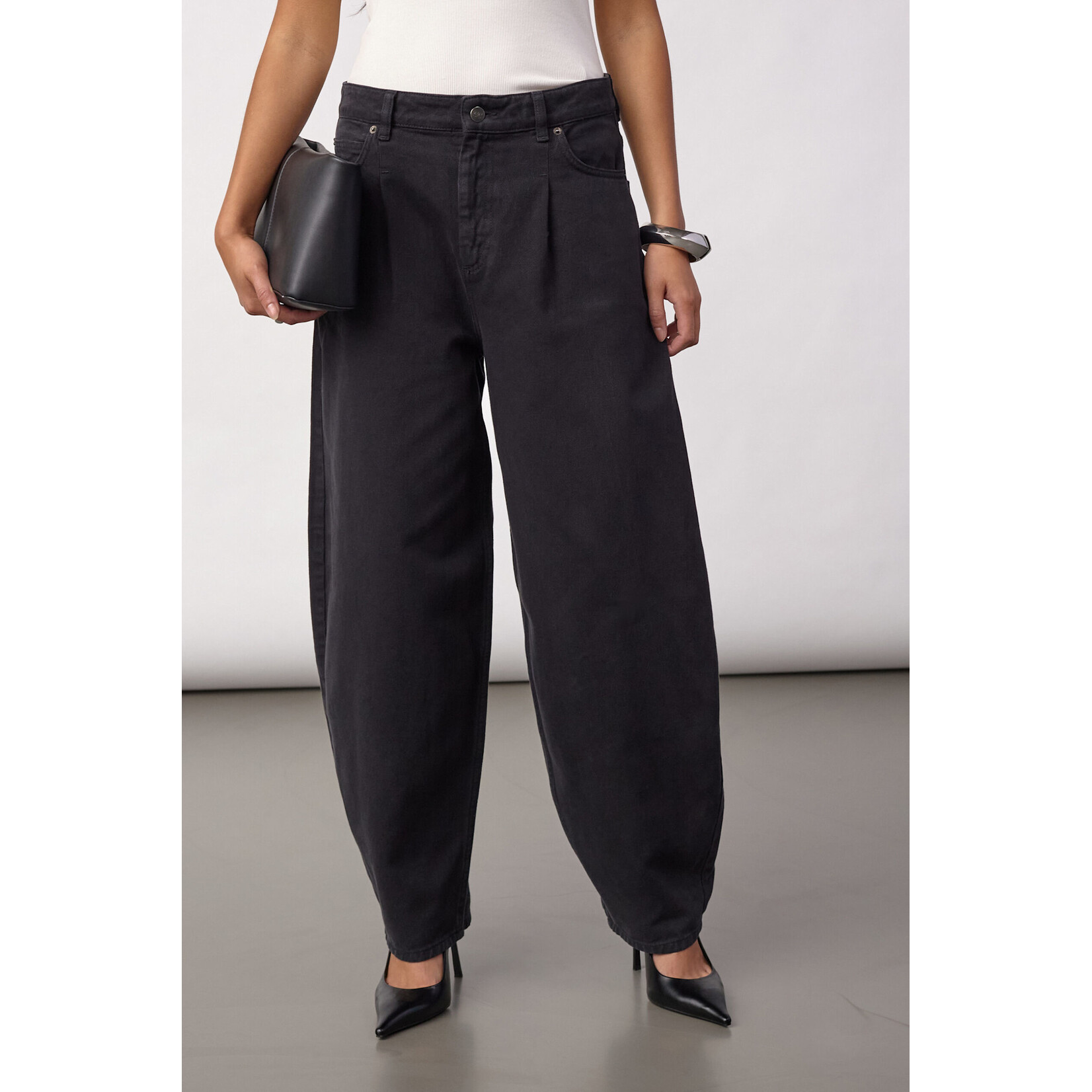 Co'couture Akira barrel pant Black