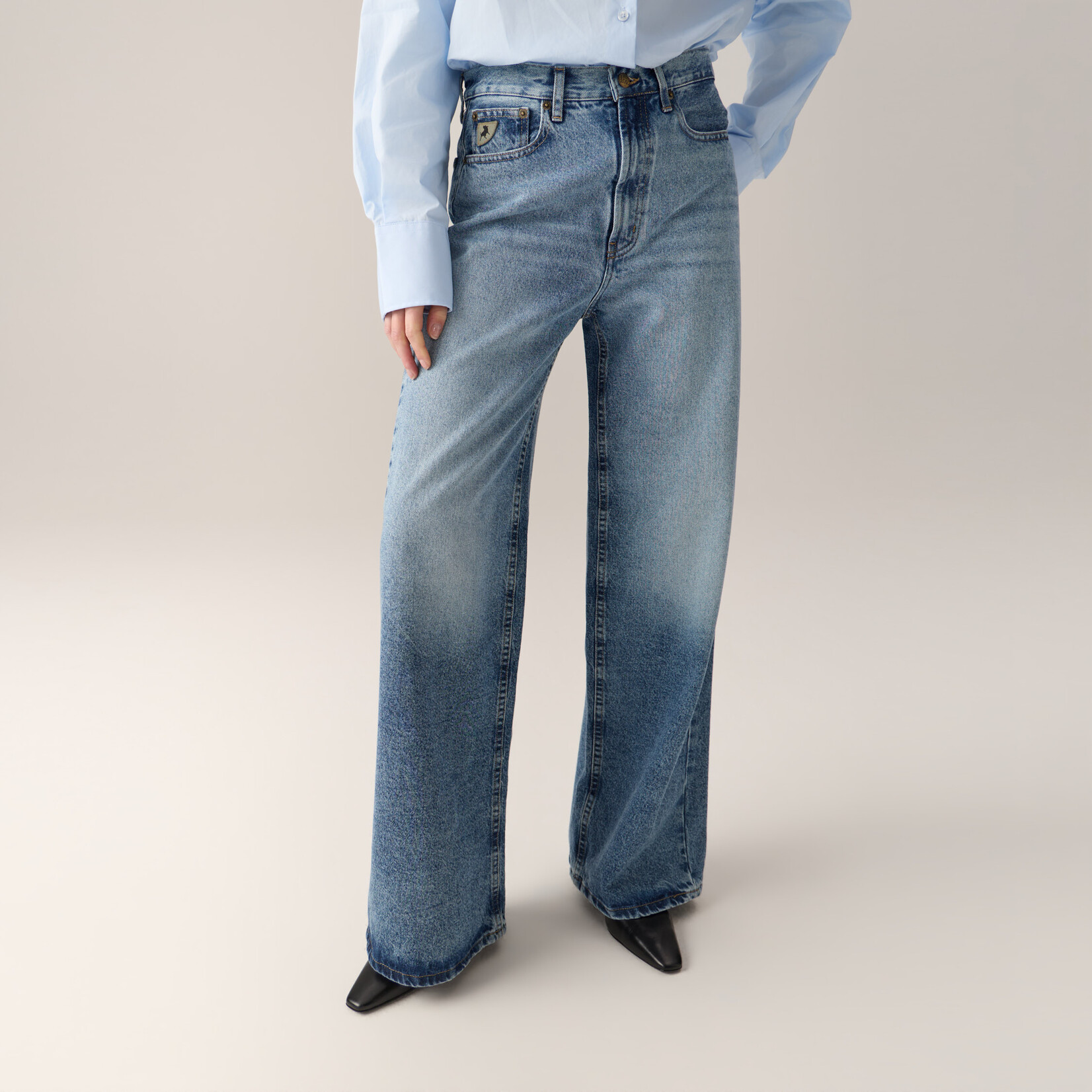 Lois Skater loose Coal stone