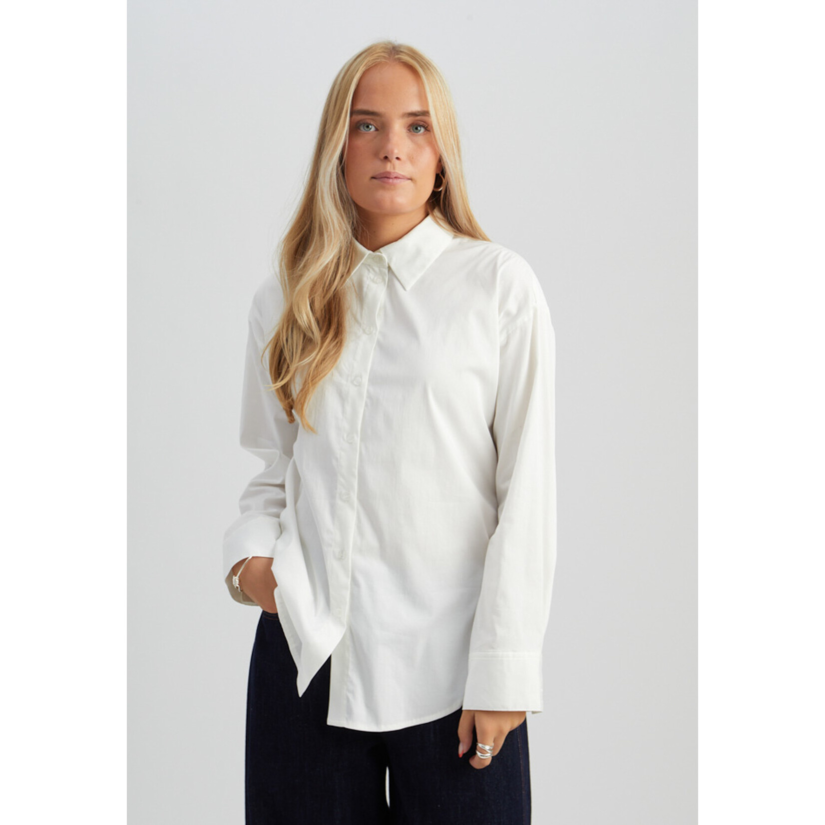 Minus Vicky oversize shirt Cloud dancer