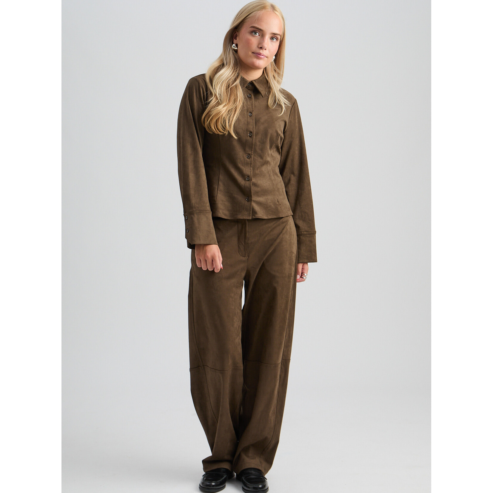 Minus Alva mid waist pant Beech green