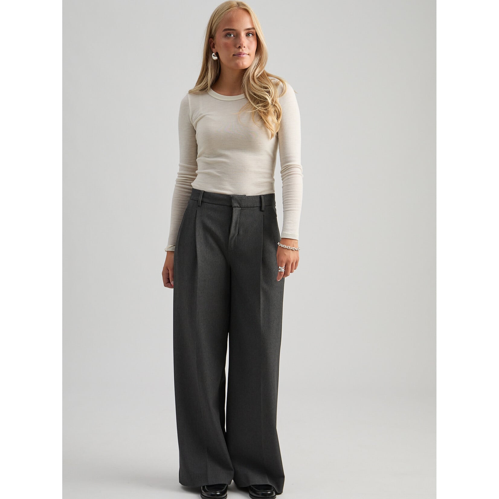 Minus Vivianne mid waist pant Dark grey