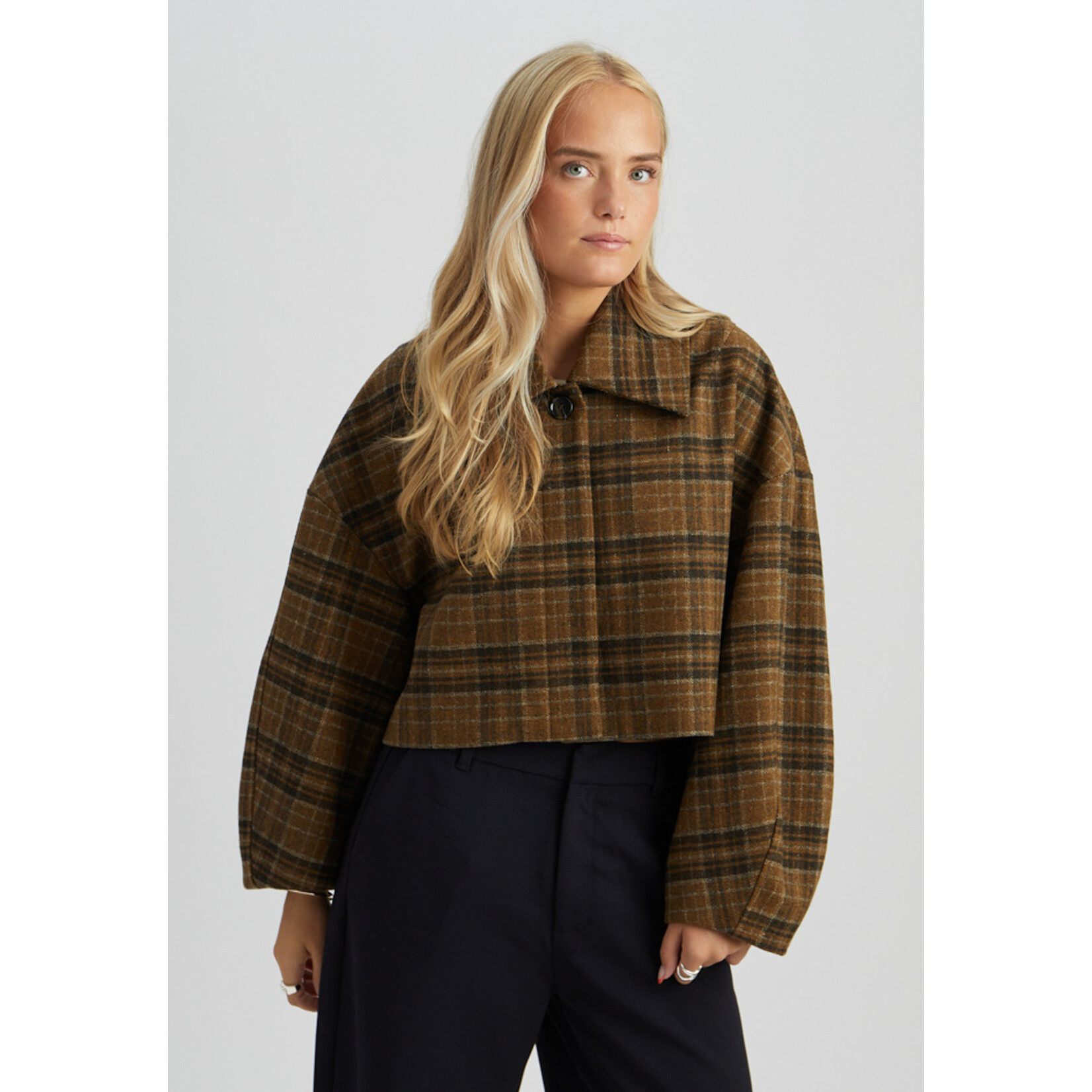 Minus Parilla jacket Chestnut brown