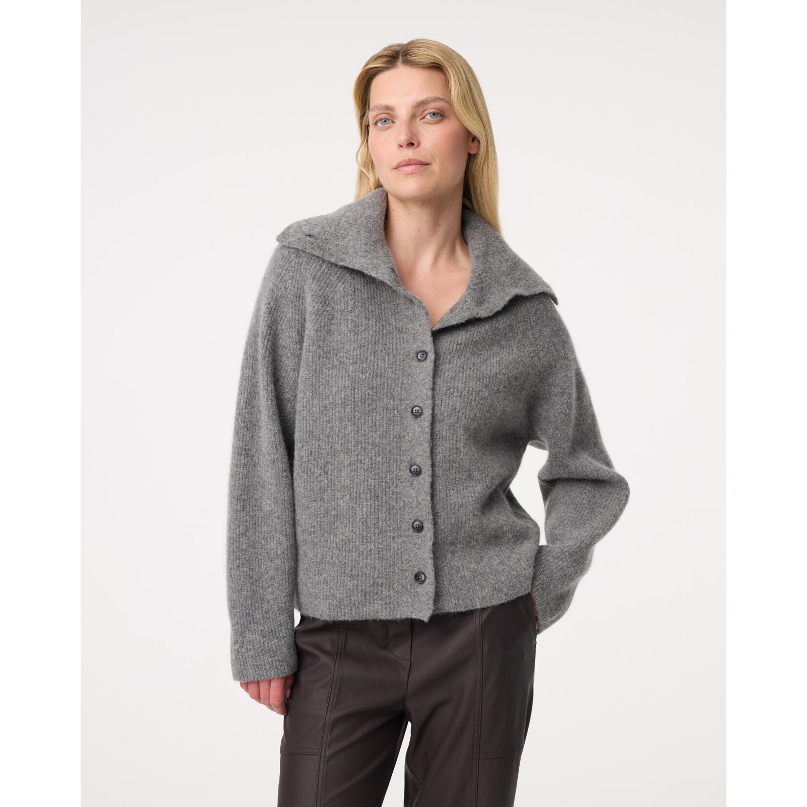 Knit-ted Milo cardigan Antra