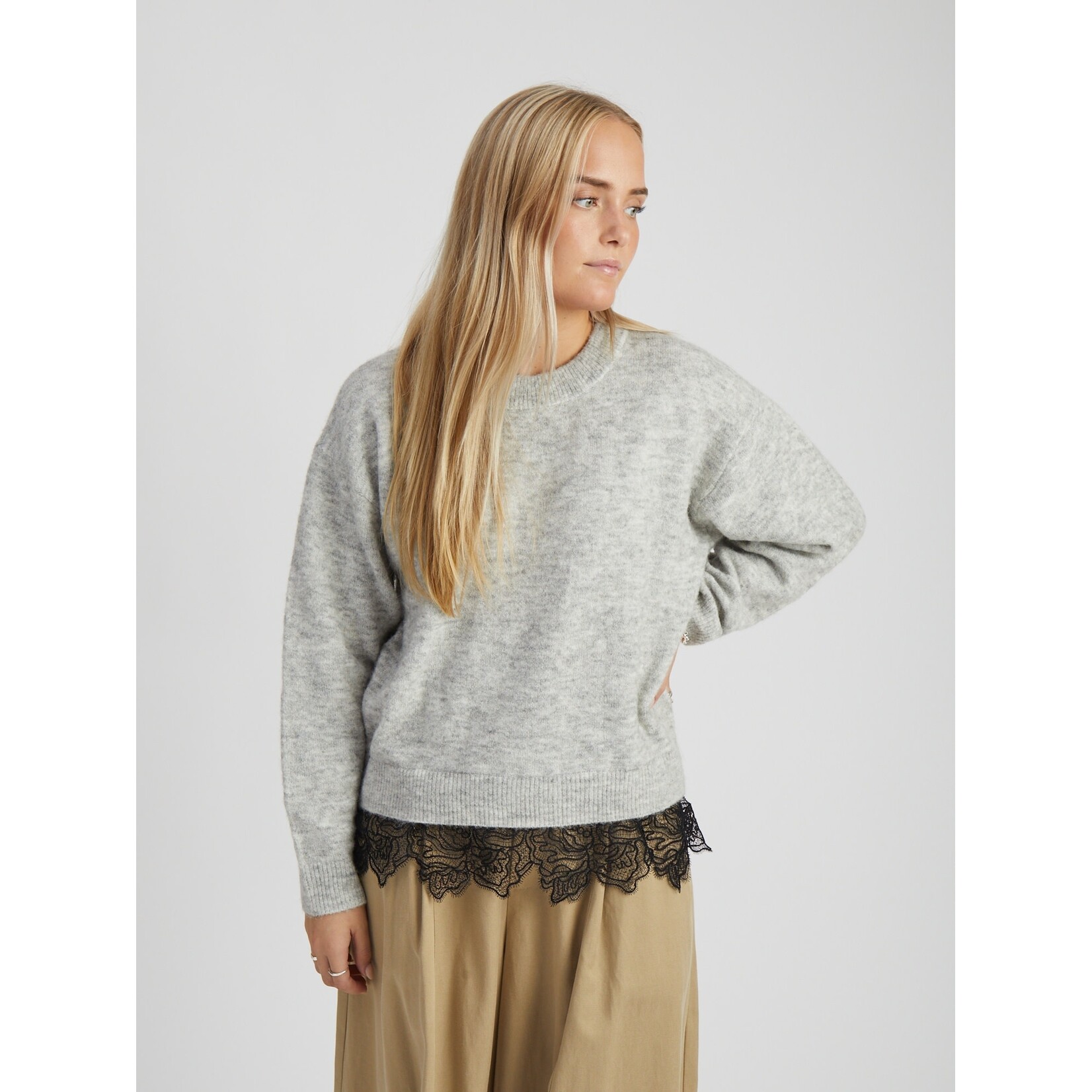 Minus Feline knit pullover Frost gray