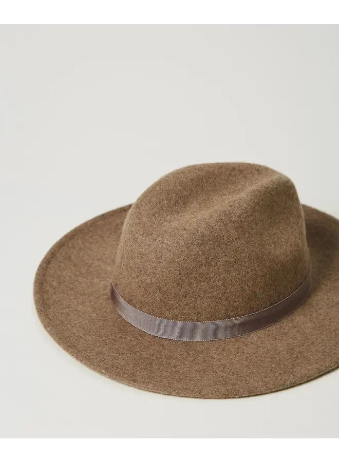 Wool hat warm beige