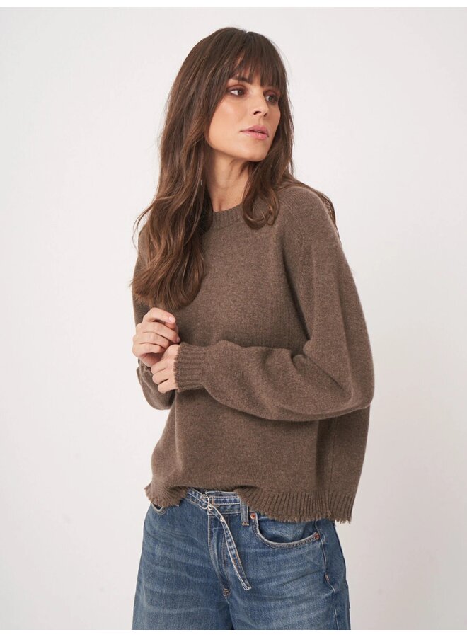 Cashmere sweater cacao