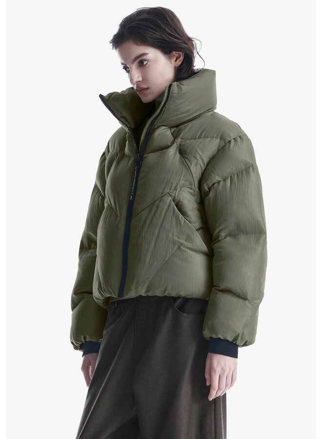 NEBULA Short Puffer Jacket Dark Urban Chic