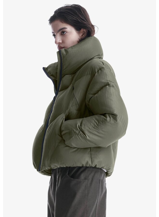 NEBULA Short Puffer Jacket Dark Urban Chic