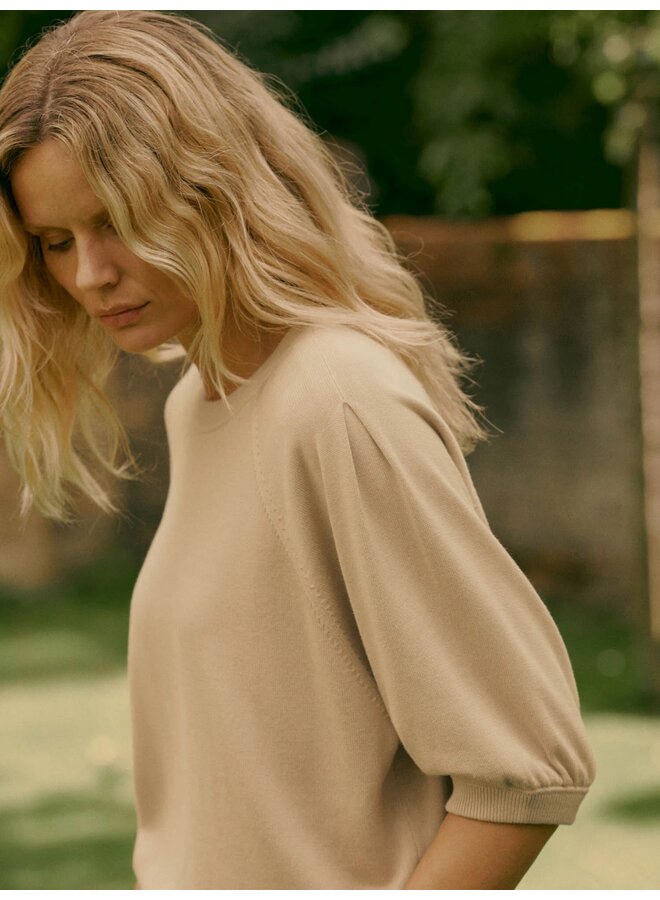 Cotton/viscose top met geplooide mouwen natural