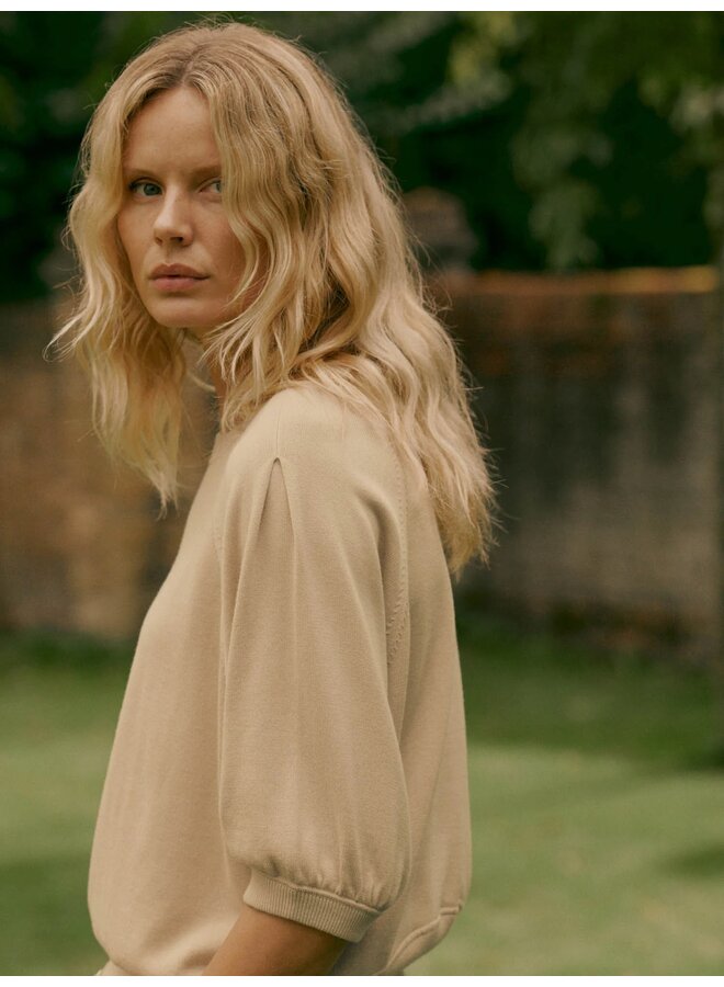 Cotton/viscose top met geplooide mouwen natural