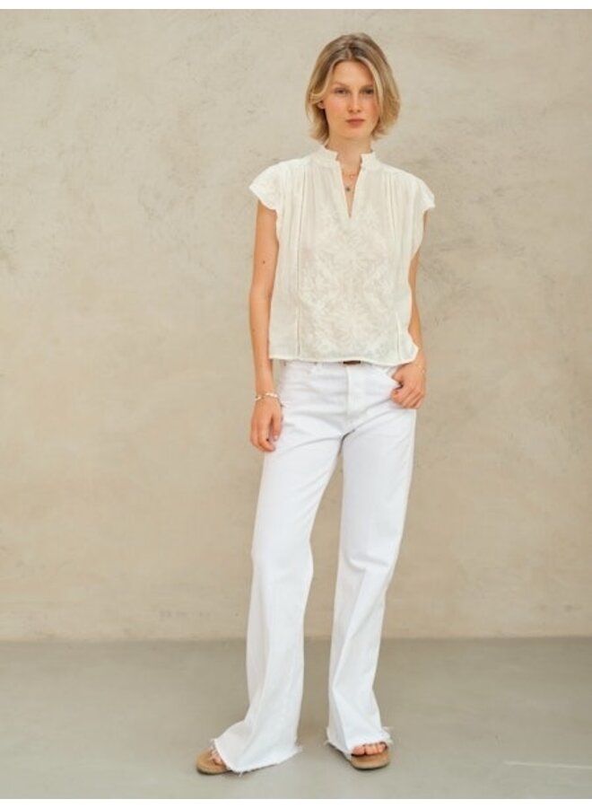 LILIA EMB S/S top ecru
